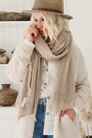 Cashmere love scarf, taupe